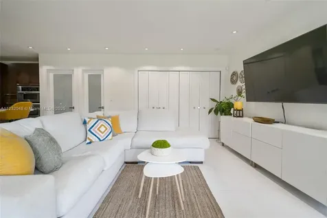 7544 SW 78th Terrace Miami FL 33143