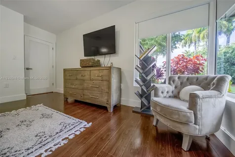 7544 SW 78th Terrace Miami FL 33143