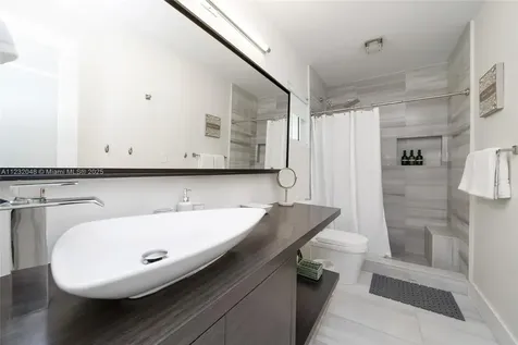 7544 SW 78th Terrace Miami FL 33143