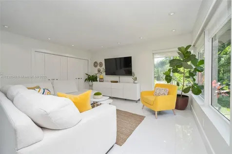 7544 SW 78th Terrace Miami FL 33143