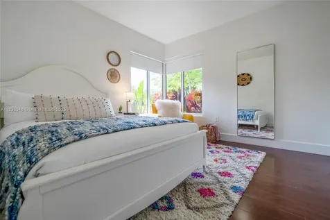 7544 SW 78th Terrace Miami FL 33143