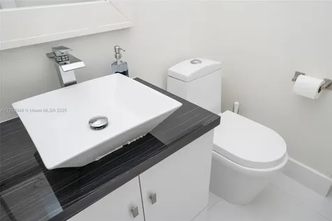 7544 SW 78th Terrace Miami FL 33143
