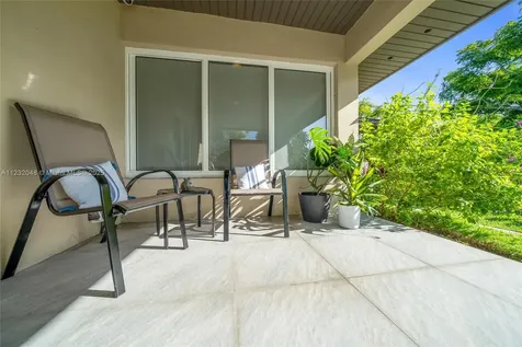 7544 SW 78th Terrace Miami FL 33143