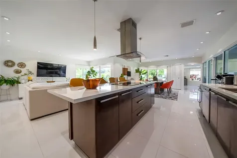 7544 SW 78th Terrace Miami FL 33143