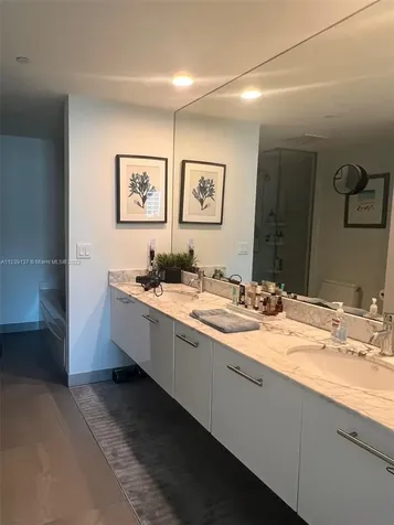 55 SE 6th Street Miami FL 33131