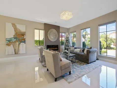 7542 SW 187th Street Cutler Bay FL 33157