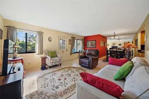 322 Pine Ridge Circle Green Acres FL 33463