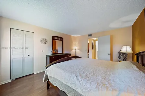 322 Pine Ridge Circle Green Acres FL 33463