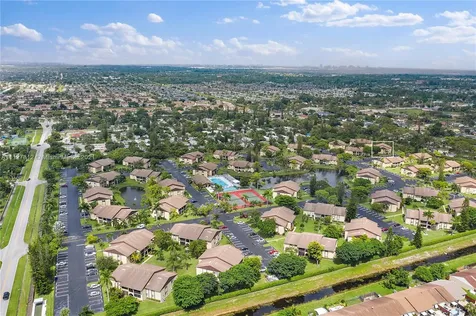 322 Pine Ridge Circle Green Acres FL 33463