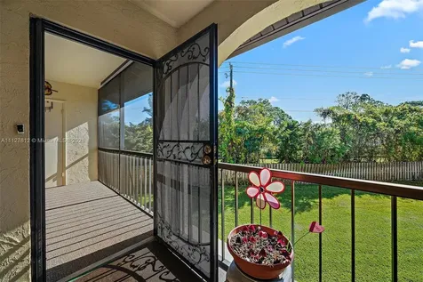 322 Pine Ridge Circle Green Acres FL 33463