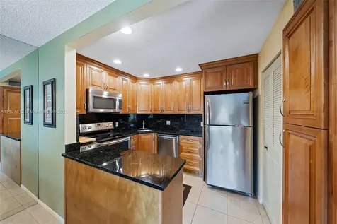 322 Pine Ridge Circle Green Acres FL 33463