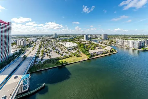4010 S Ocean Drive Hollywood FL 33019