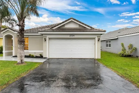 2724 Pinewood Court Davie FL 33328