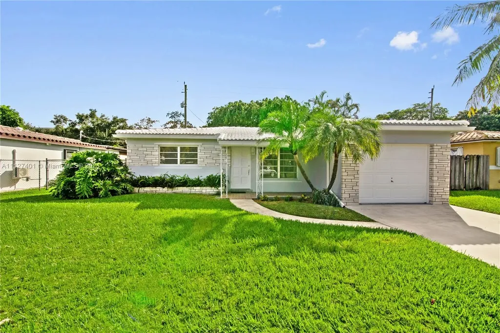 3234 Pierce Street Hollywood FL 33021