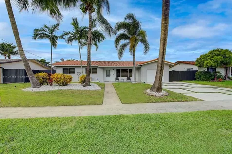 1341 SW 55th Avenue Plantation FL 33317