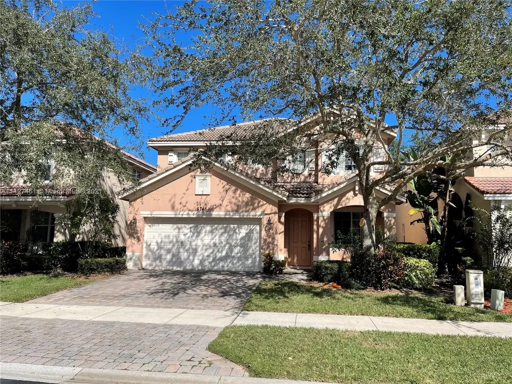 5745 SE Crooked Oak Avenue Hobe Sound FL 33455