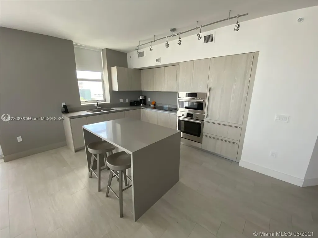 4010 S Ocean Drive Hollywood FL 33019