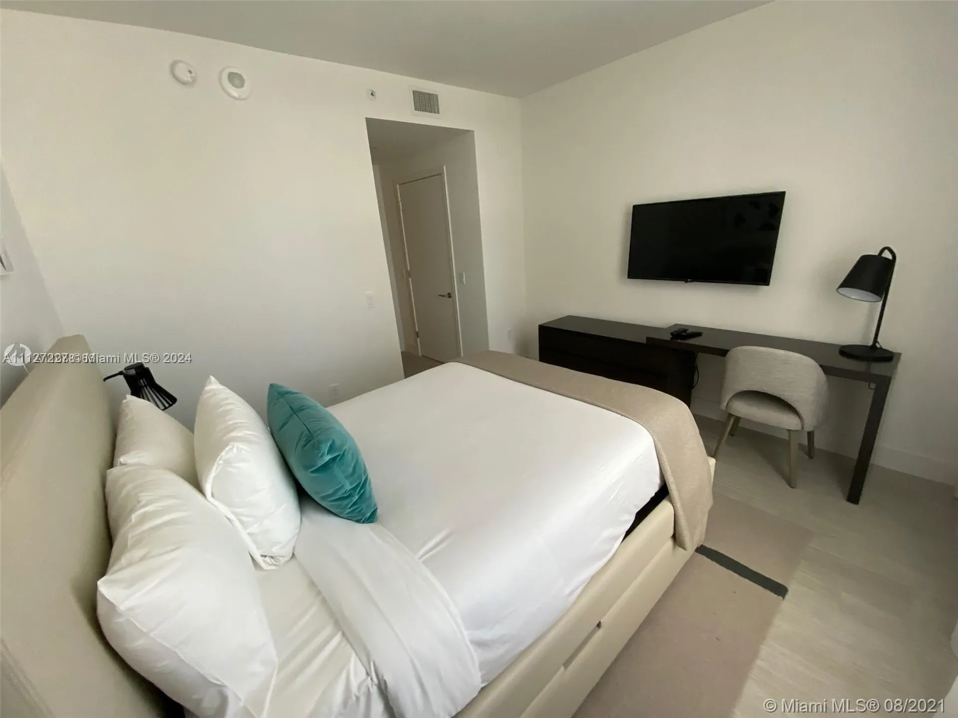 4010 S Ocean Drive Hollywood FL 33019