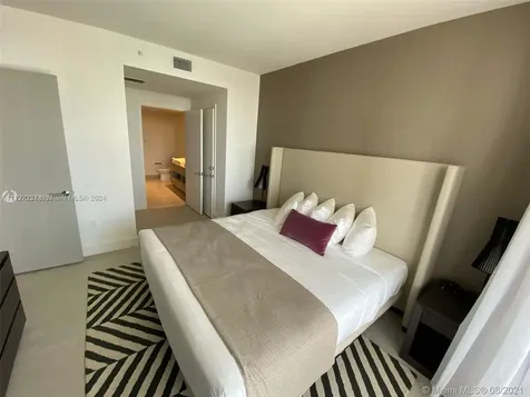 4010 S Ocean Drive Hollywood FL 33019