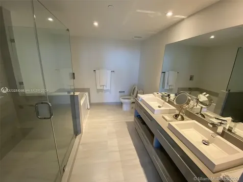 4010 S Ocean Drive Hollywood FL 33019