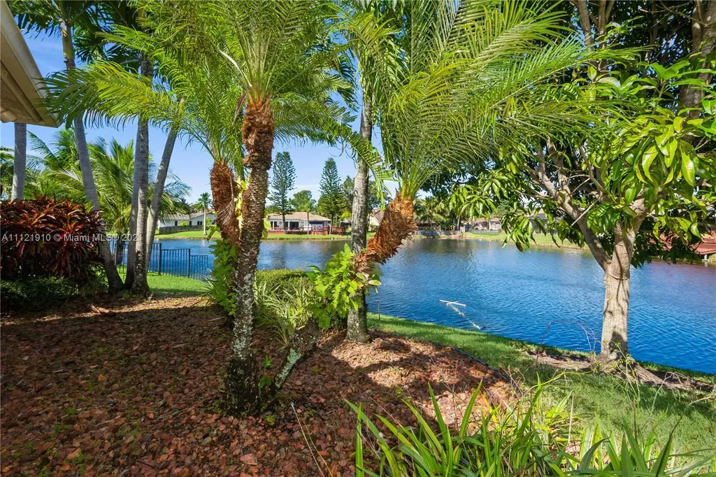 9601 NW 10th Court Plantation FL 33322