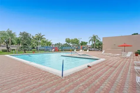 1207 NW 123rd Avenue Pembroke Pines FL 33026