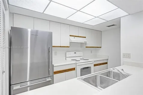 1207 NW 123rd Avenue Pembroke Pines FL 33026