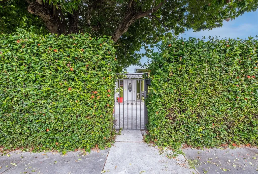 1301 NW 31st Avenue Miami FL 33125