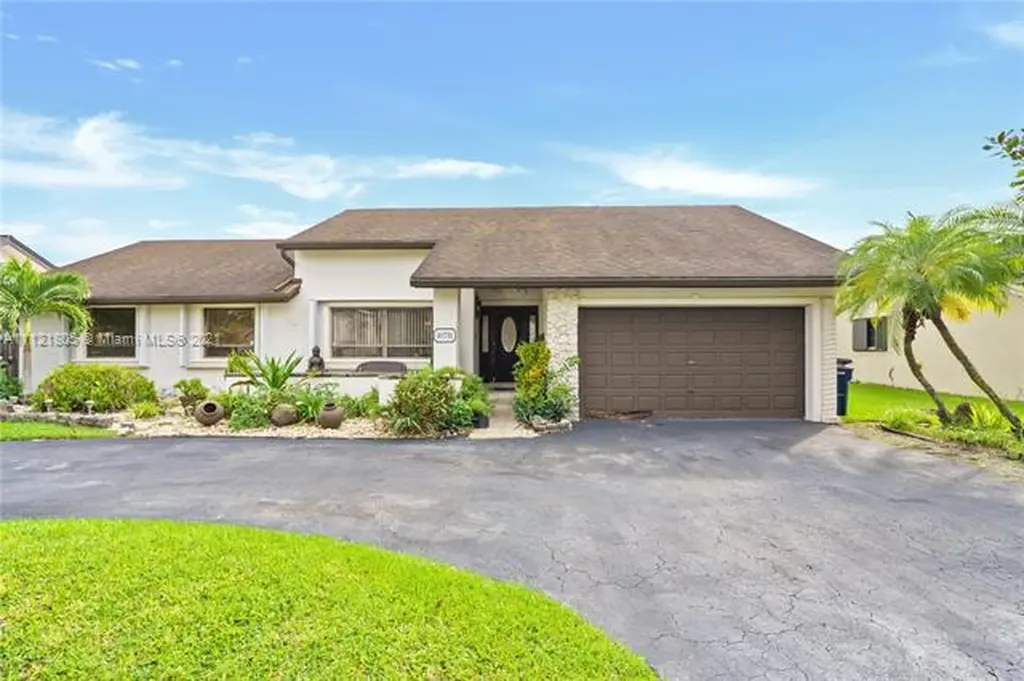 10711 SW 142nd Avenue Miami FL 33186