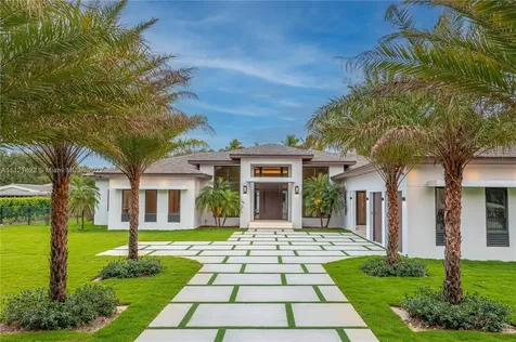 6790 SW 104th Street Pinecrest FL 33156