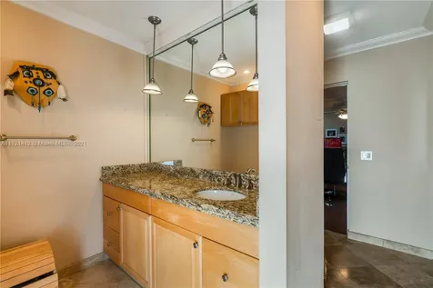 19931 NE 22nd Court Miami FL 33180