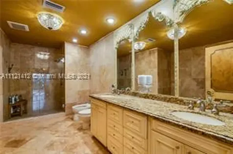 19931 NE 22nd Court Miami FL 33180