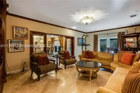 19931 NE 22nd Court Miami FL 33180