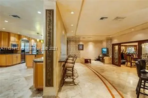 19931 NE 22nd Court Miami FL 33180