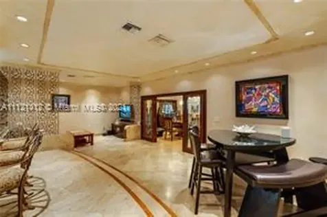 19931 NE 22nd Court Miami FL 33180