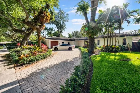 19931 NE 22nd Court Miami FL 33180