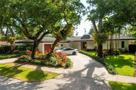 19931 NE 22nd Court Miami FL 33180
