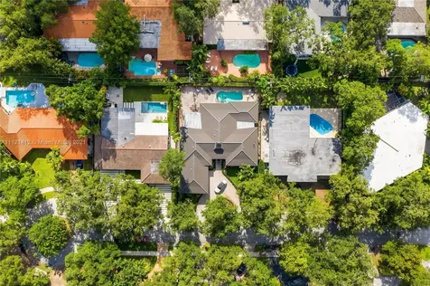 19931 NE 22nd Court Miami FL 33180