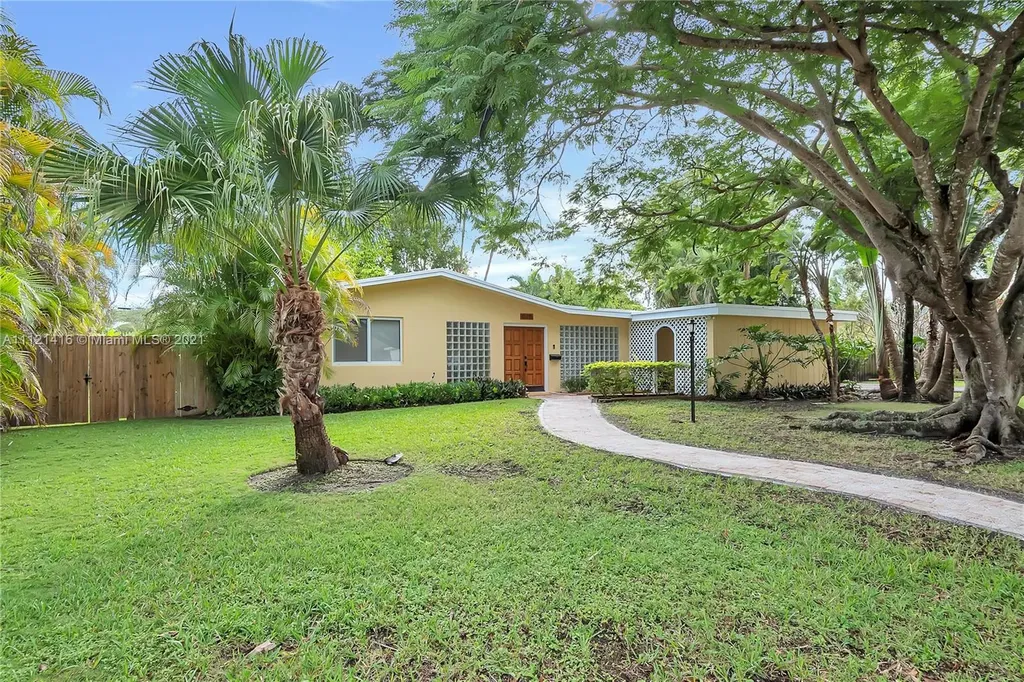 15715 SW 87th Court Palmetto Bay FL 33157