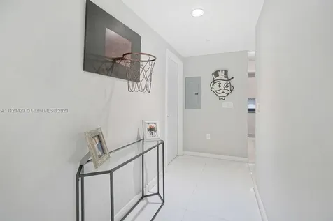 1010 Brickell Miami FL 33131