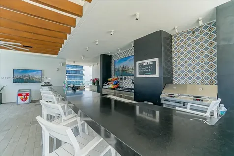1010 Brickell Miami FL 33131