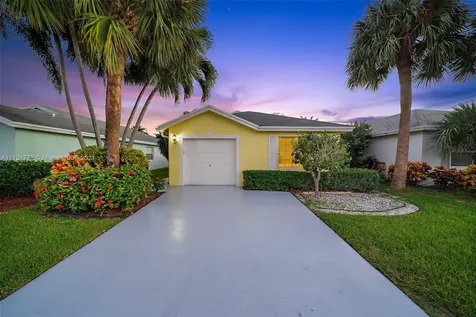 153 Crystal Key Way Boynton Beach FL 33426
