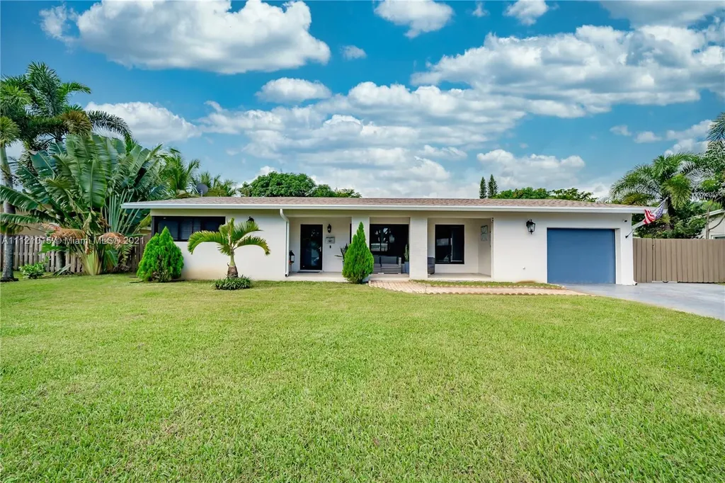 141 SW 52nd Terrace Plantation FL 33317
