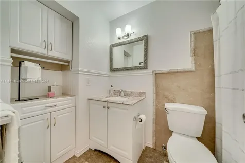 141 SW 52nd Terrace Plantation FL 33317