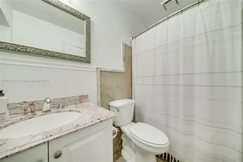 141 SW 52nd Terrace Plantation FL 33317