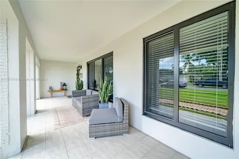 141 SW 52nd Terrace Plantation FL 33317