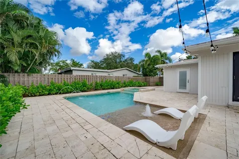 141 SW 52nd Terrace Plantation FL 33317