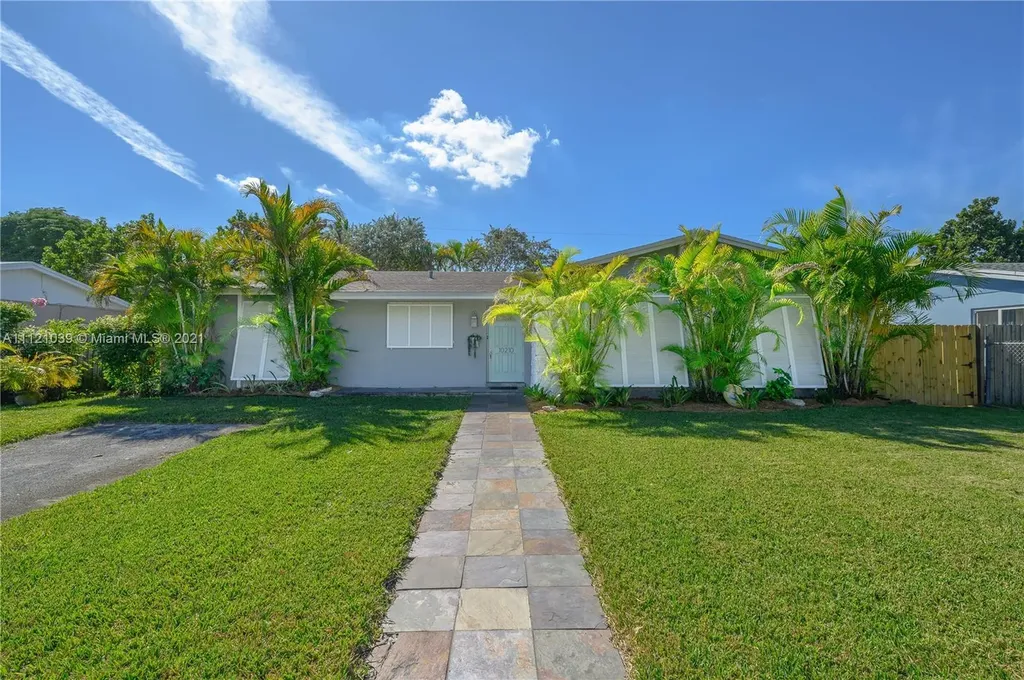 10210 SW 194th Street Cutler Bay FL 33157