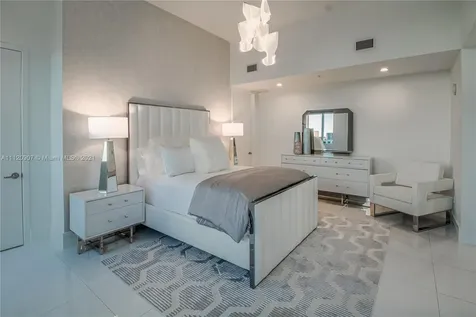 3301 NE 1st Avenue Miami FL 33137