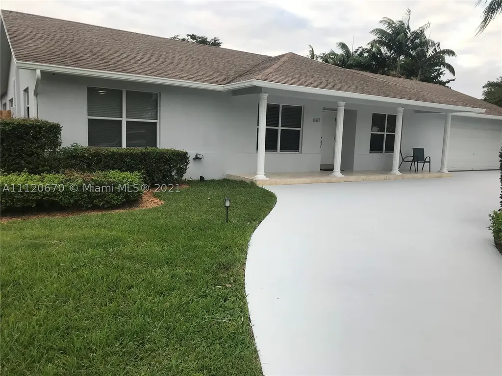 661 El Dorado Parkway Plantation FL 33317